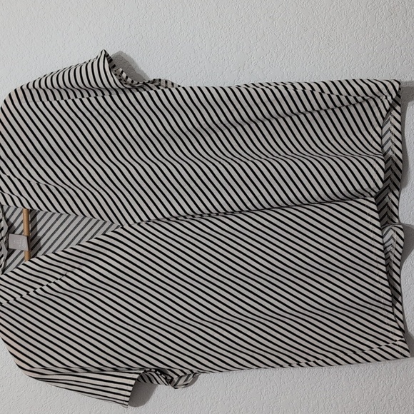 H&M Blouse Striped V-neck Cap Sleeve Work Professional Cream Black Size Large - Picture 4 of 7